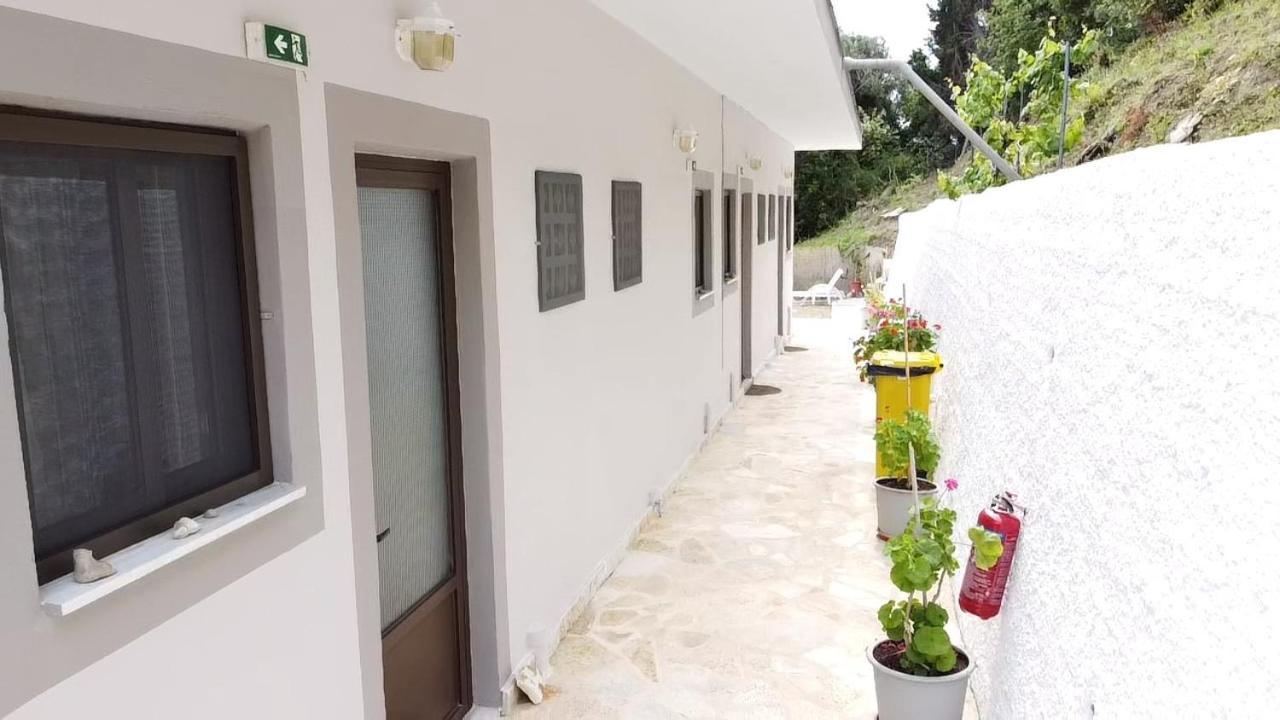 George'S Sea View Apartments Mesongí Buitenkant foto